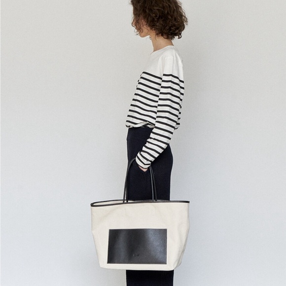 W concept Autt Leather Strap Canvas Tote Bag - Picture 2 of 8